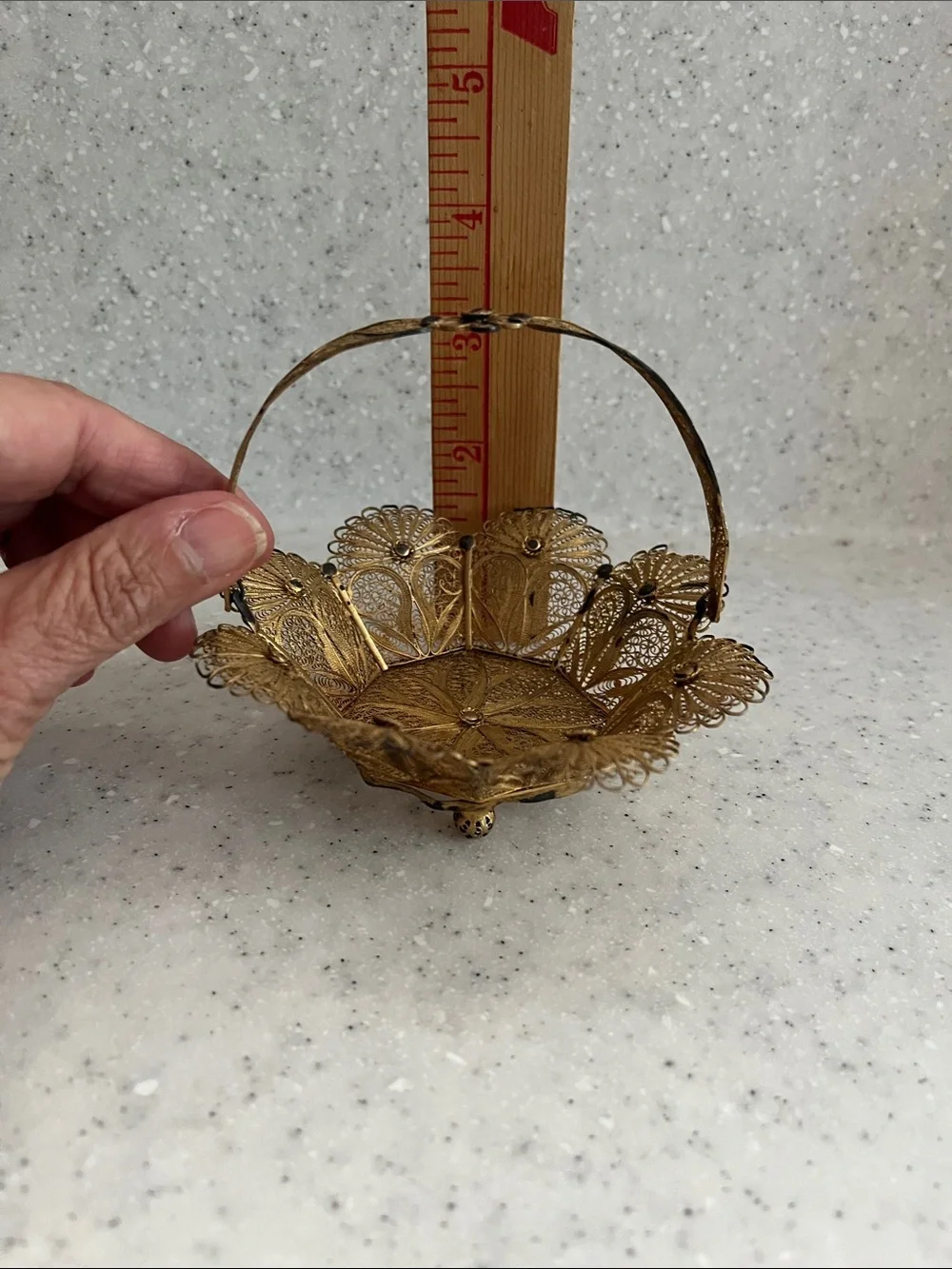 Vtg Mini Gold Tone Metal Filigree Footed Basket W/Handle Hearts Flowers **READ**